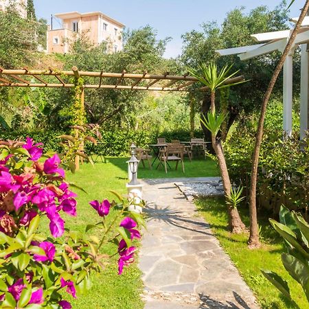 Aparthotel Golden Sun Parga Esterno foto