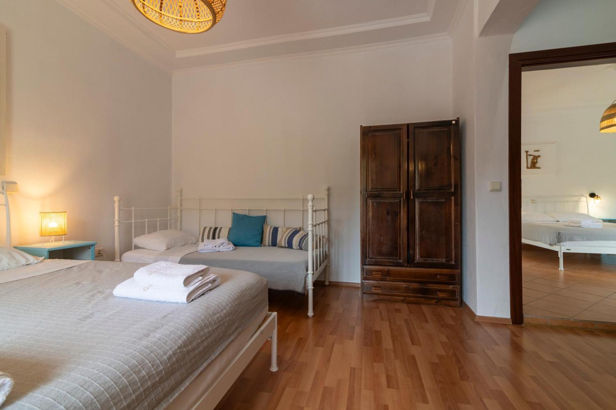 Aparthotel Golden Sun Parga Esterno foto